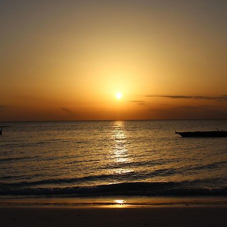 Kicheko Bungalows Nungwi Luaran gambar