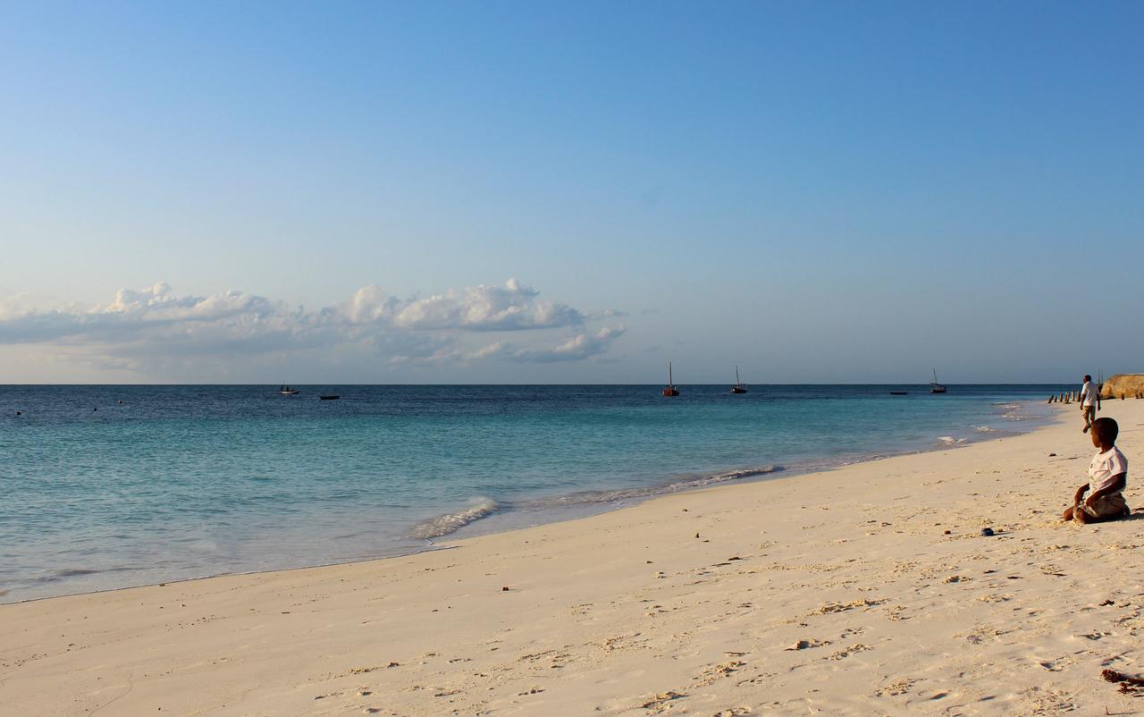 Kicheko Bungalows Nungwi Luaran gambar